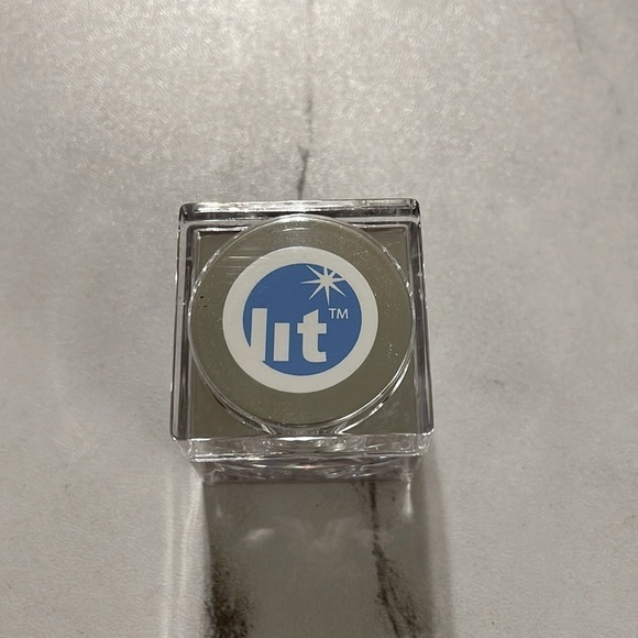 Lit Cosmetics - Afternoon Delight shimmer shadow - Picture 2 of 4